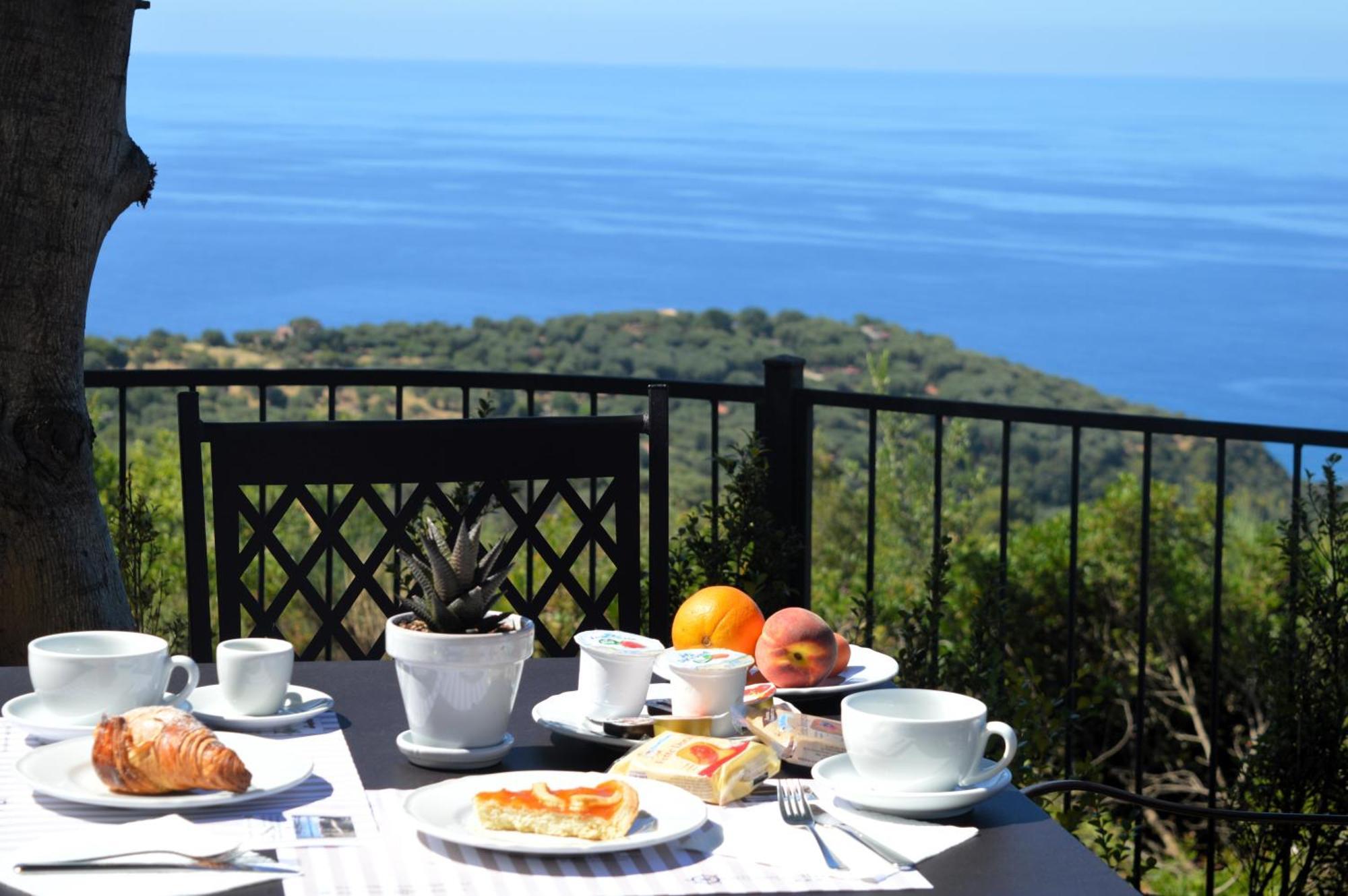 Villa Russo Casa Vacanze Marina di Camerota Exterior foto